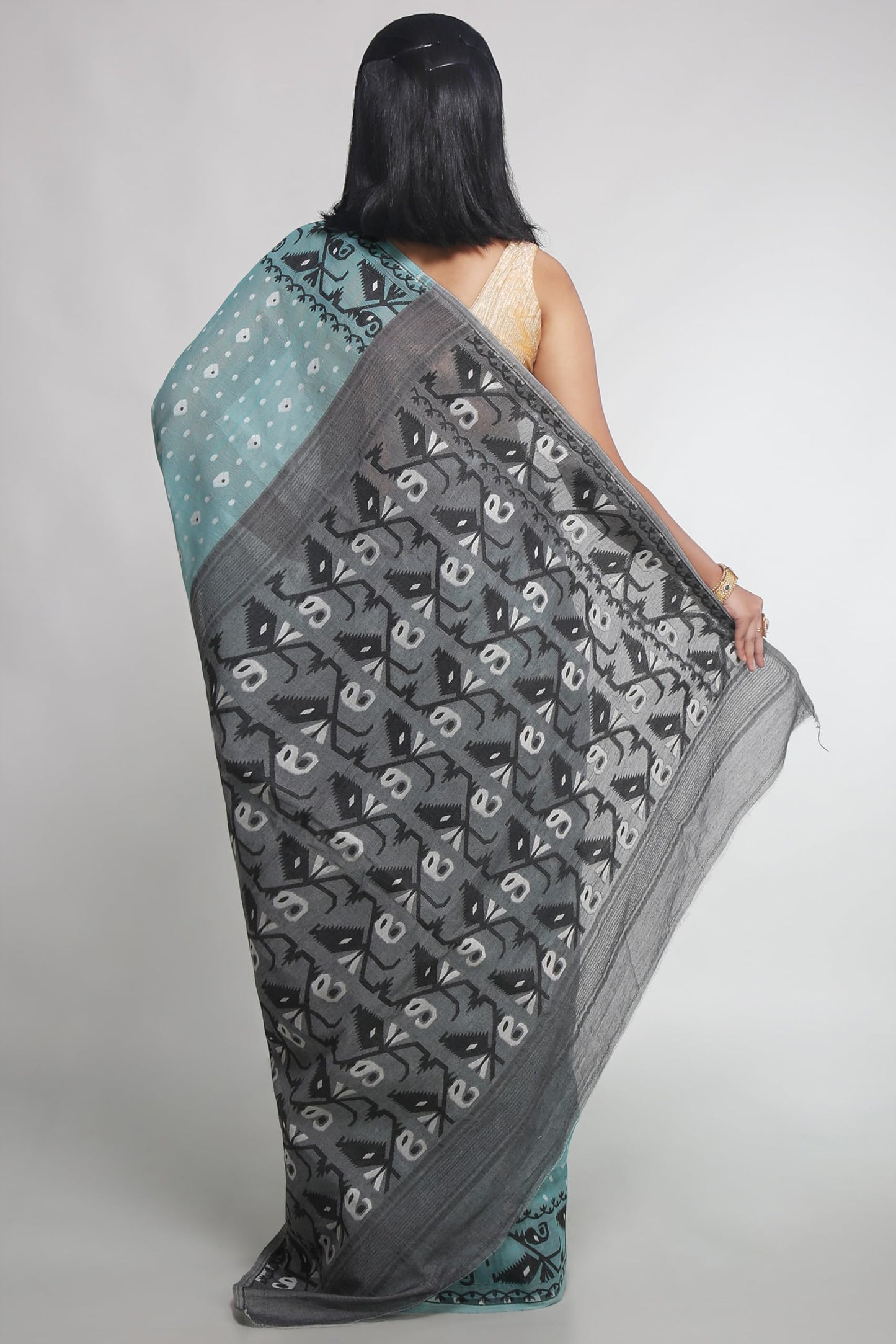 WoodenTant Women's Bengal Made Soft Dhakai Jamdani Saree Without Blouse Piece. (Beige & Green, Cotton)