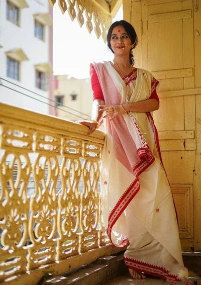 Zwab Women's Cotton Silk Soft Jamdani Sarees With Attach Unstitched Blouse Piece (Off White)