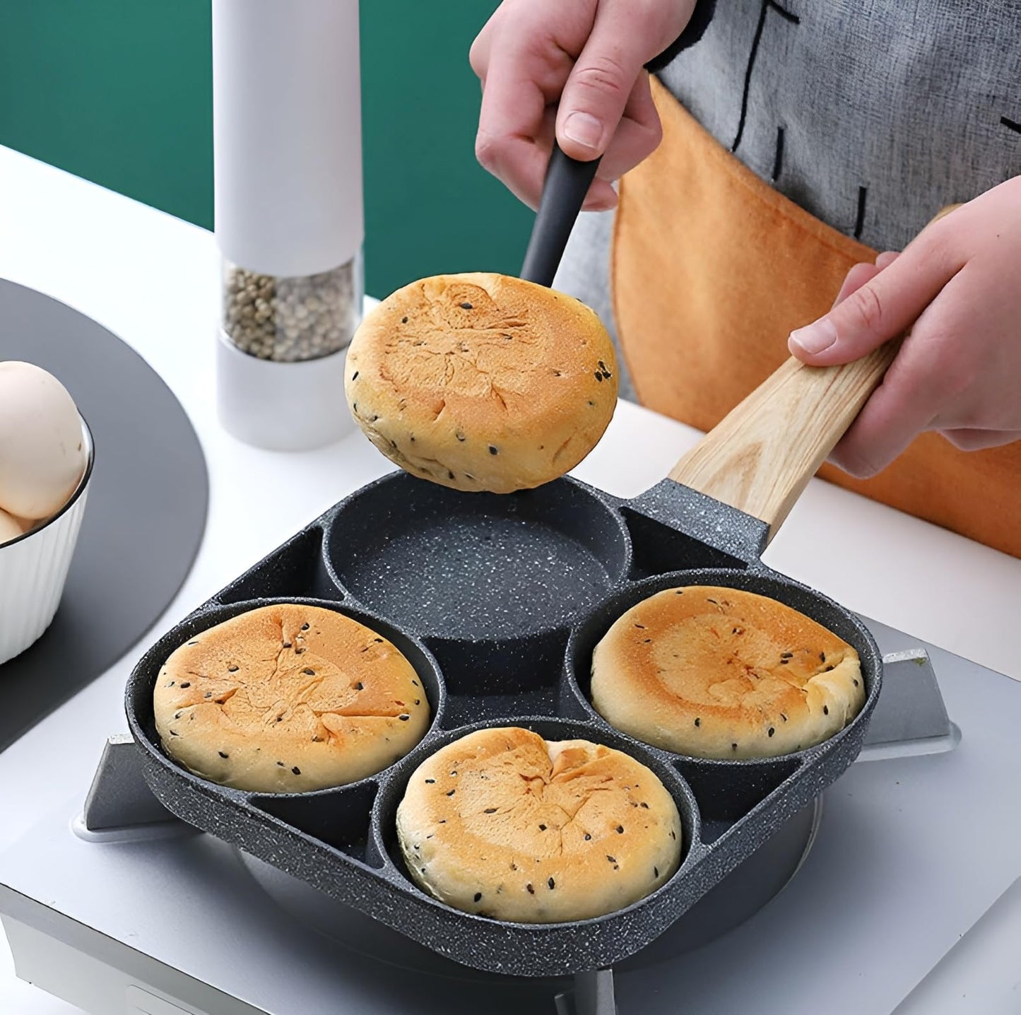 VDNSI Non Stick Frying Pan 4 Hole Ceramic Pan for Cooking Non Stick Egg Frying Pan with Wooden Handle Non Stick Omelette Pan Iron Cooking Pans for Kitchen (1pcs) (Black)